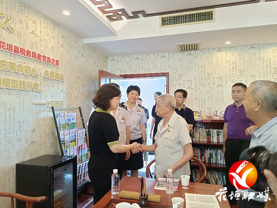 孔寅湘到花垣县调研老干部工作