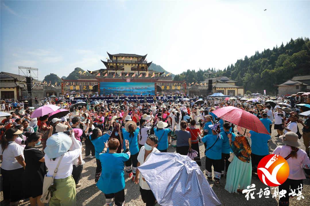 2022年中国花垣苗族赶秋节开幕