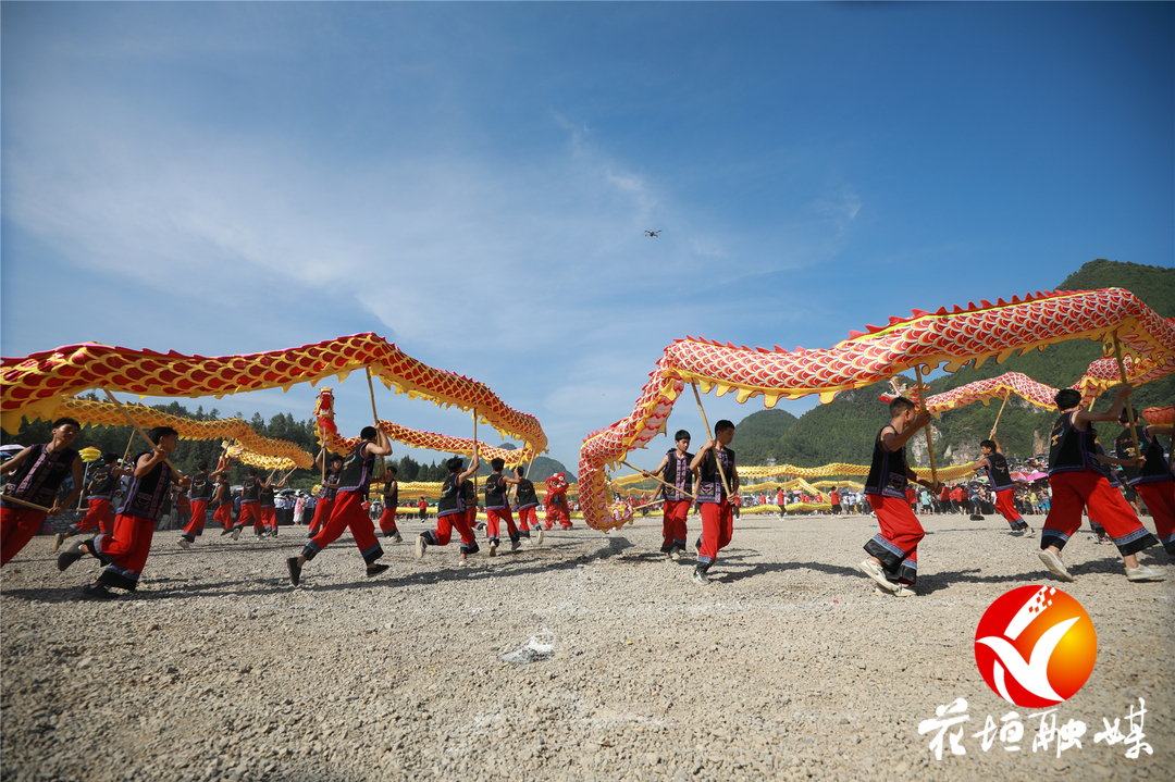 2022年中国花垣苗族赶秋节开幕