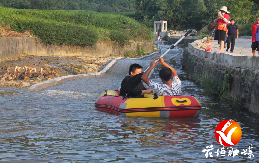花垣组织系统助力沙科村抗旱情促增收