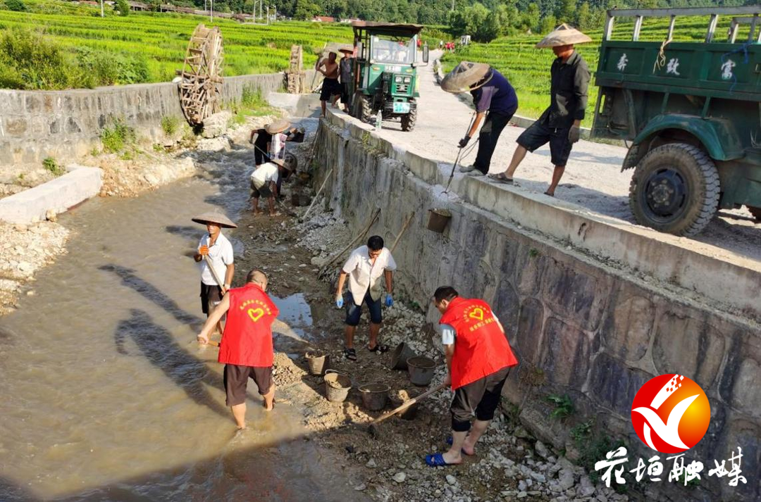花垣组织系统助力沙科村抗旱情促增收
