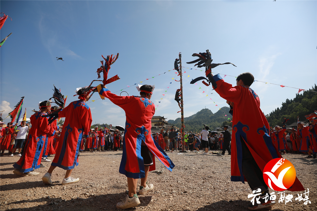 2022年中国花垣苗族赶秋节开幕
