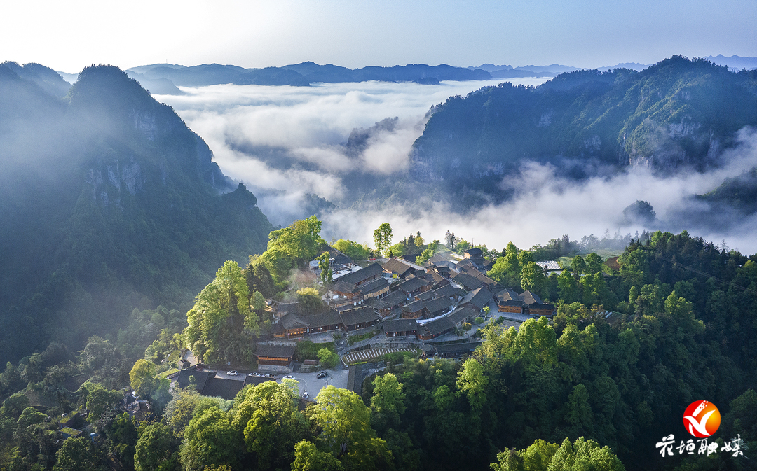 十八洞村村民委員會擬入選湖南省“全國民族團(tuán)結(jié)進(jìn)步模范集體”推薦名單