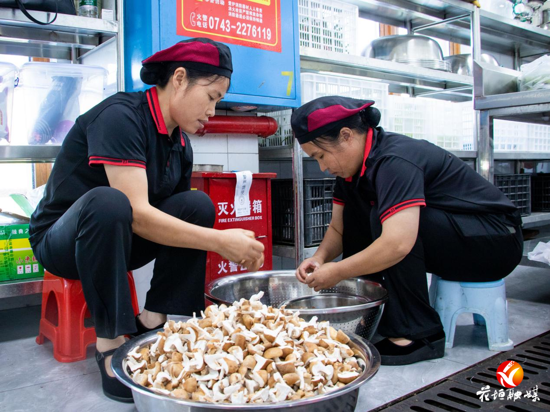 邊城不邊，千年夢(mèng)圓②丨湘西邊城機(jī)場(chǎng)：“群眾”的振興之路  “過客”的幸福站點(diǎn)