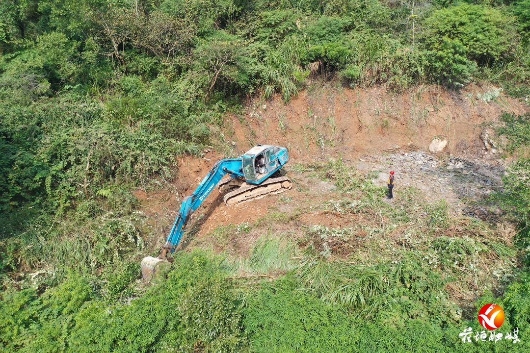 十八洞村环村路建设项目稳步推进