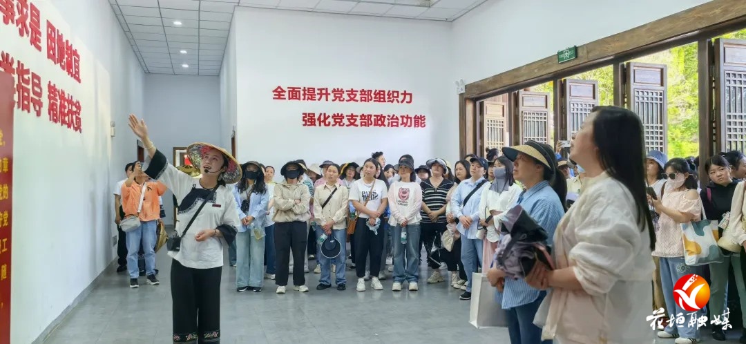 花垣县人民医院护士节活动丰富多彩