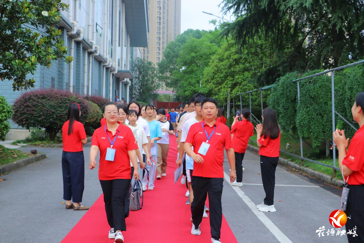 为高考壮行！花垣各学校“花样”送考