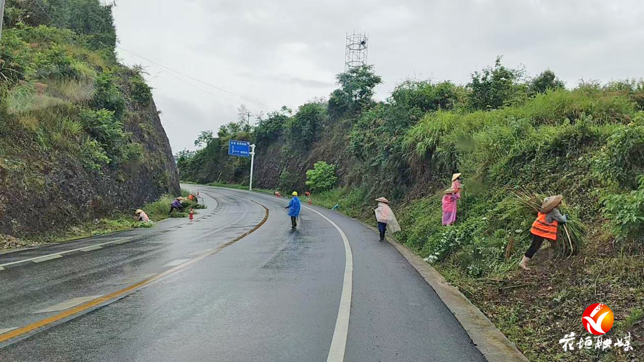 花垣公路养护部门积极应对主汛期 抓实防灾保畅工作