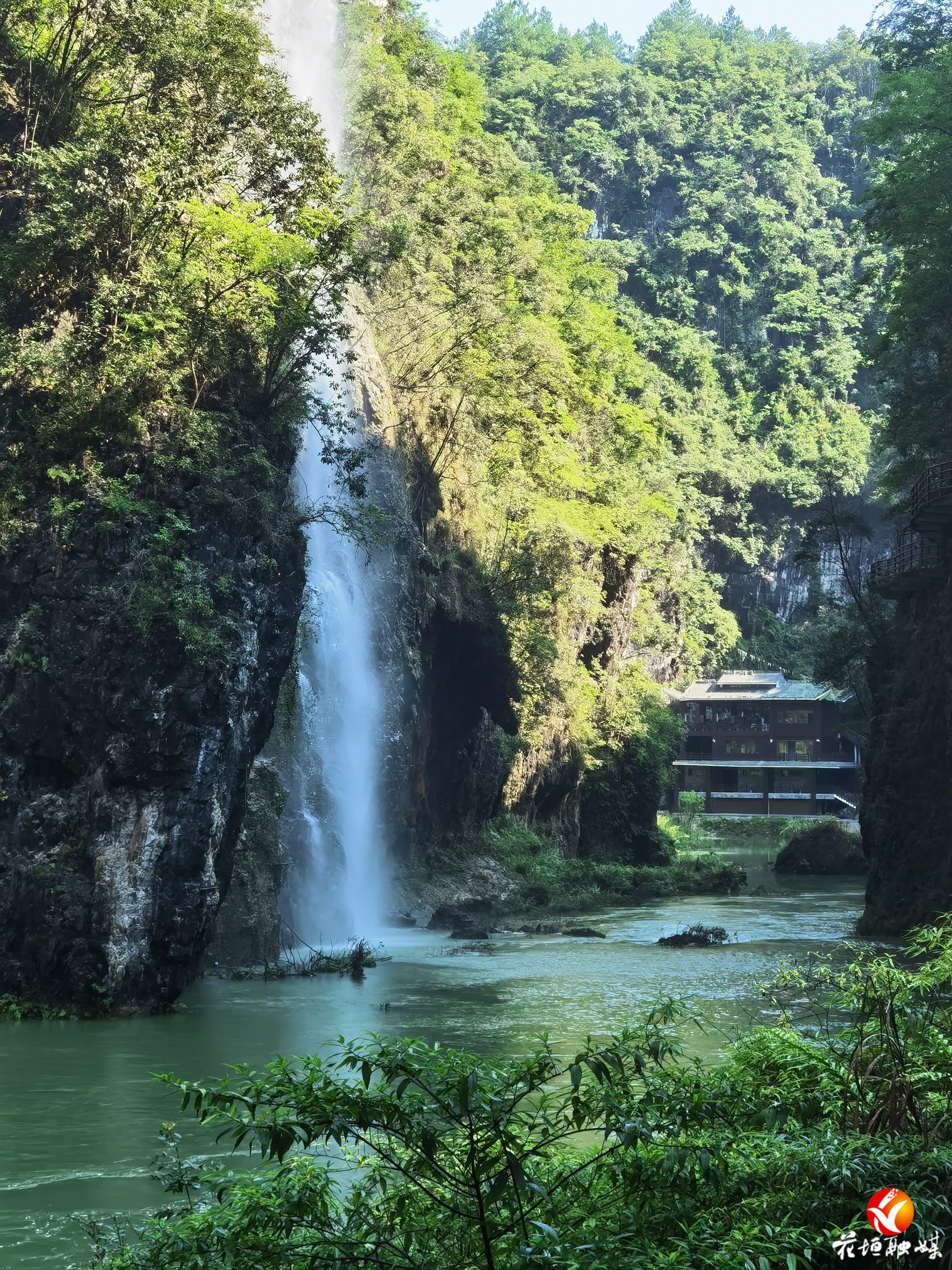 古苗河“避暑密碼”：天然空調(diào)走廊 體驗山水清涼