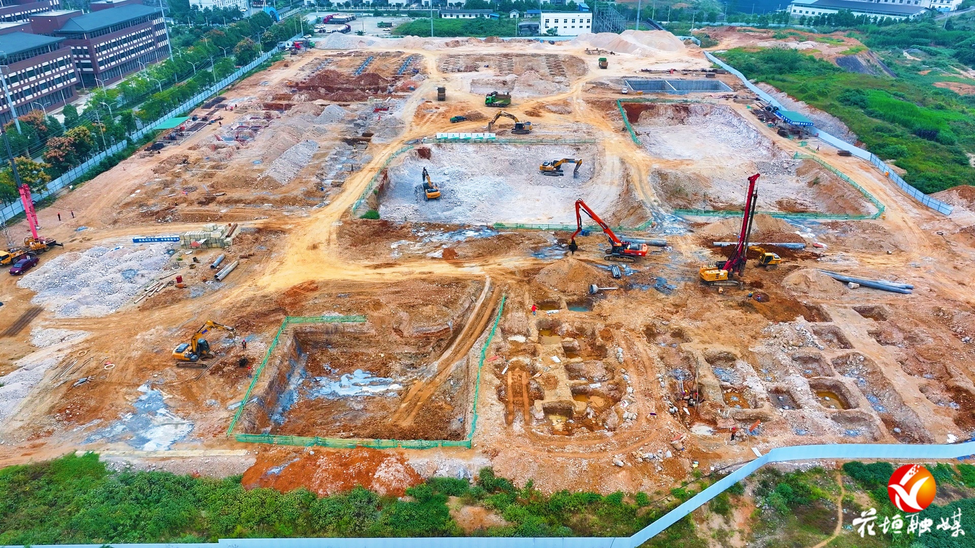 ​国庆中秋“不打烊” ！花垣吾道公司30万吨锰渣无害化项目火热建设中