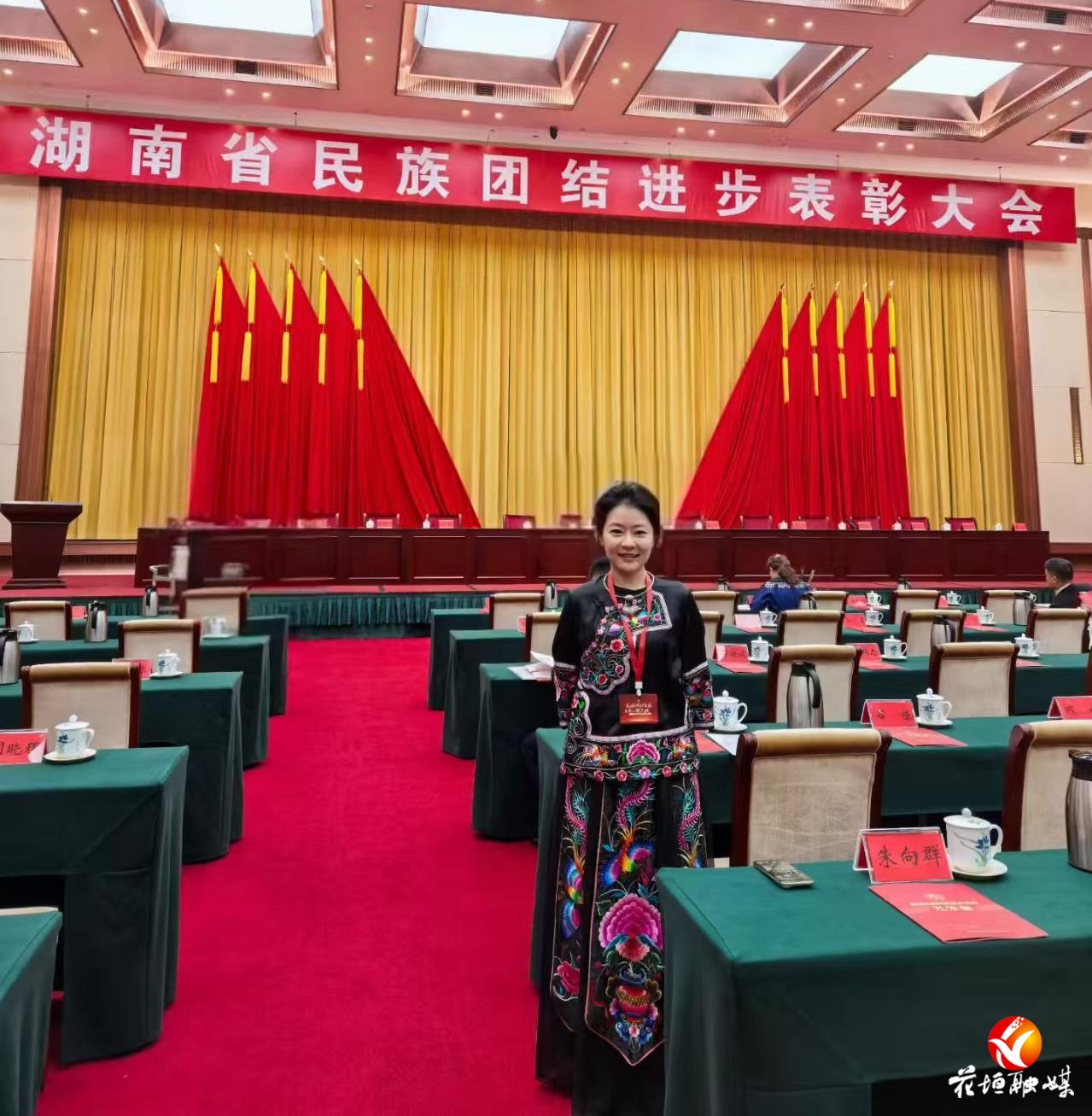 省民族团结进步模范个人︱石佳：让民族团结之花在首倡之地绽放