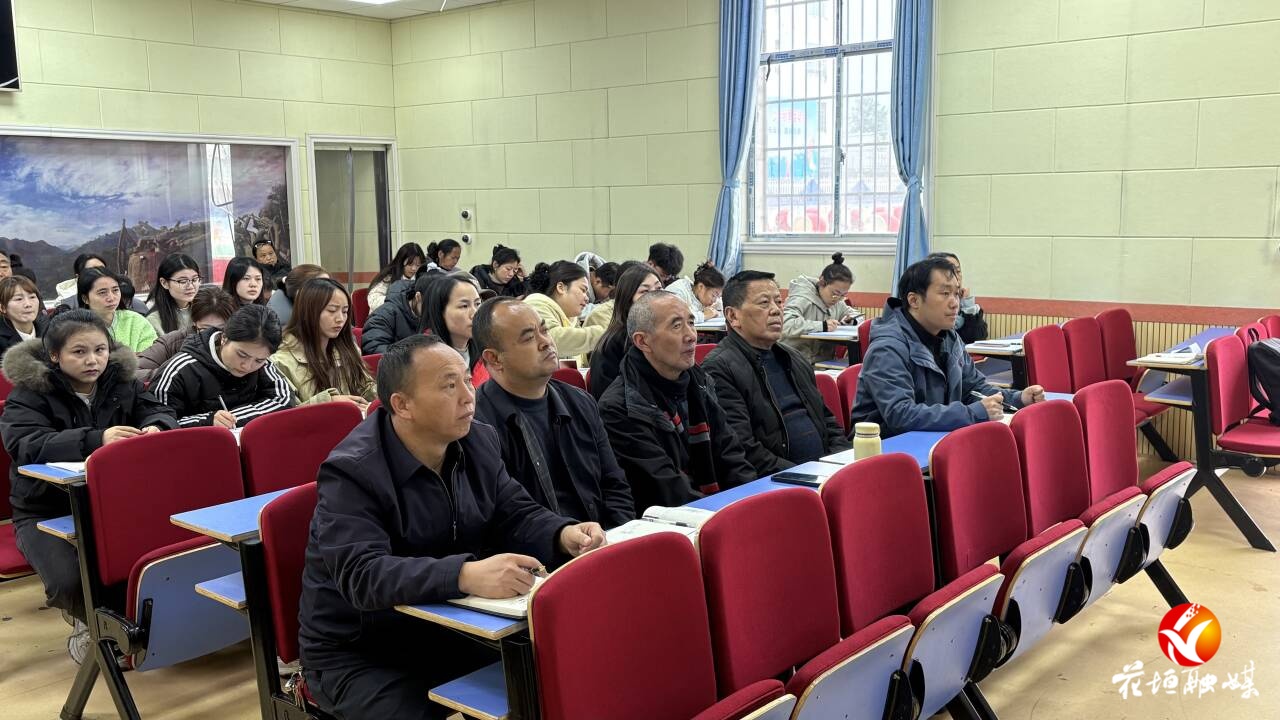 州关工委AI教育技术普及活动走进民乐小学