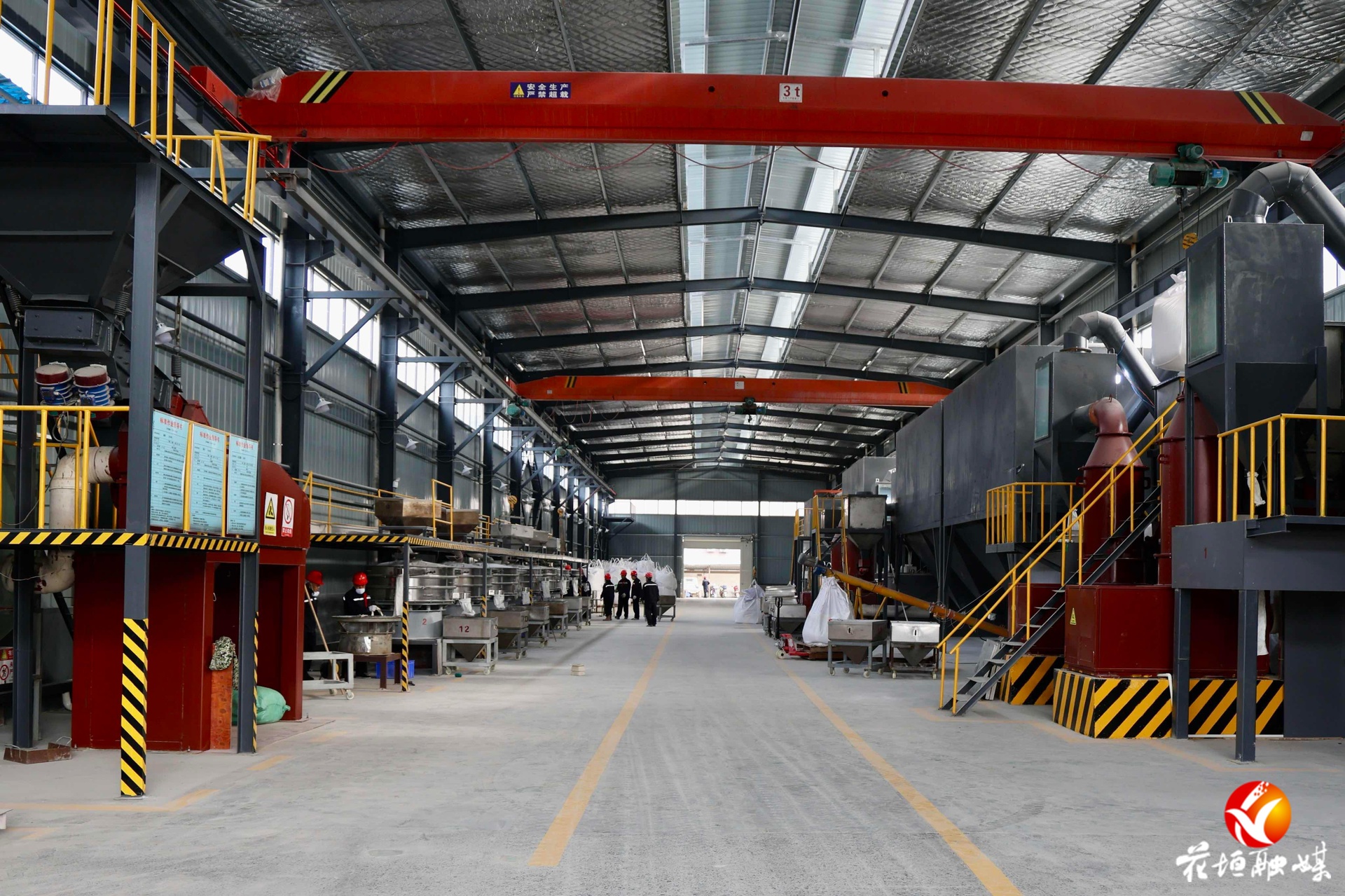 年产值预计达2亿元！湖南通力石英材料公司开足马力稳生产