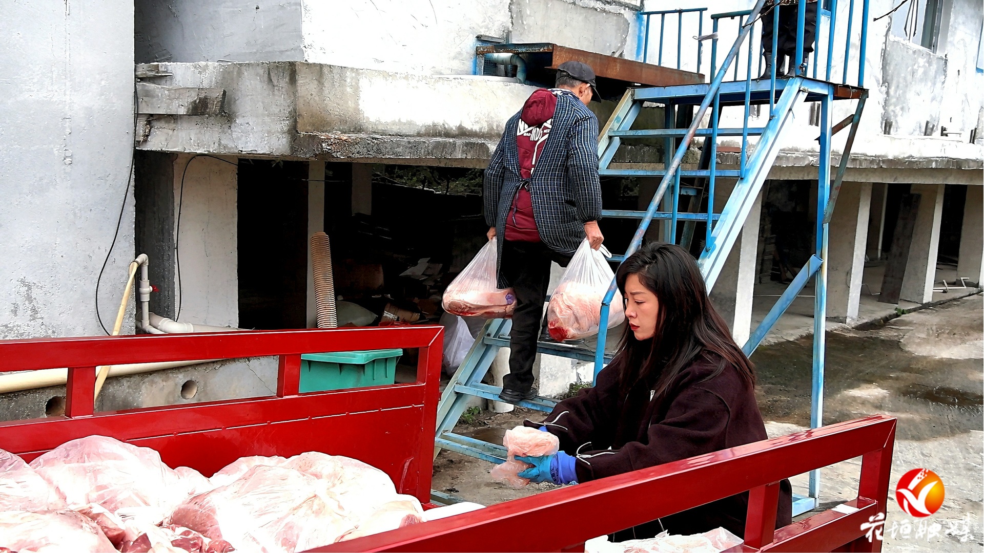 创梦之旅 孵化未来｜花垣程烨农业一年卖出十万斤 匠心腊味香飘全国