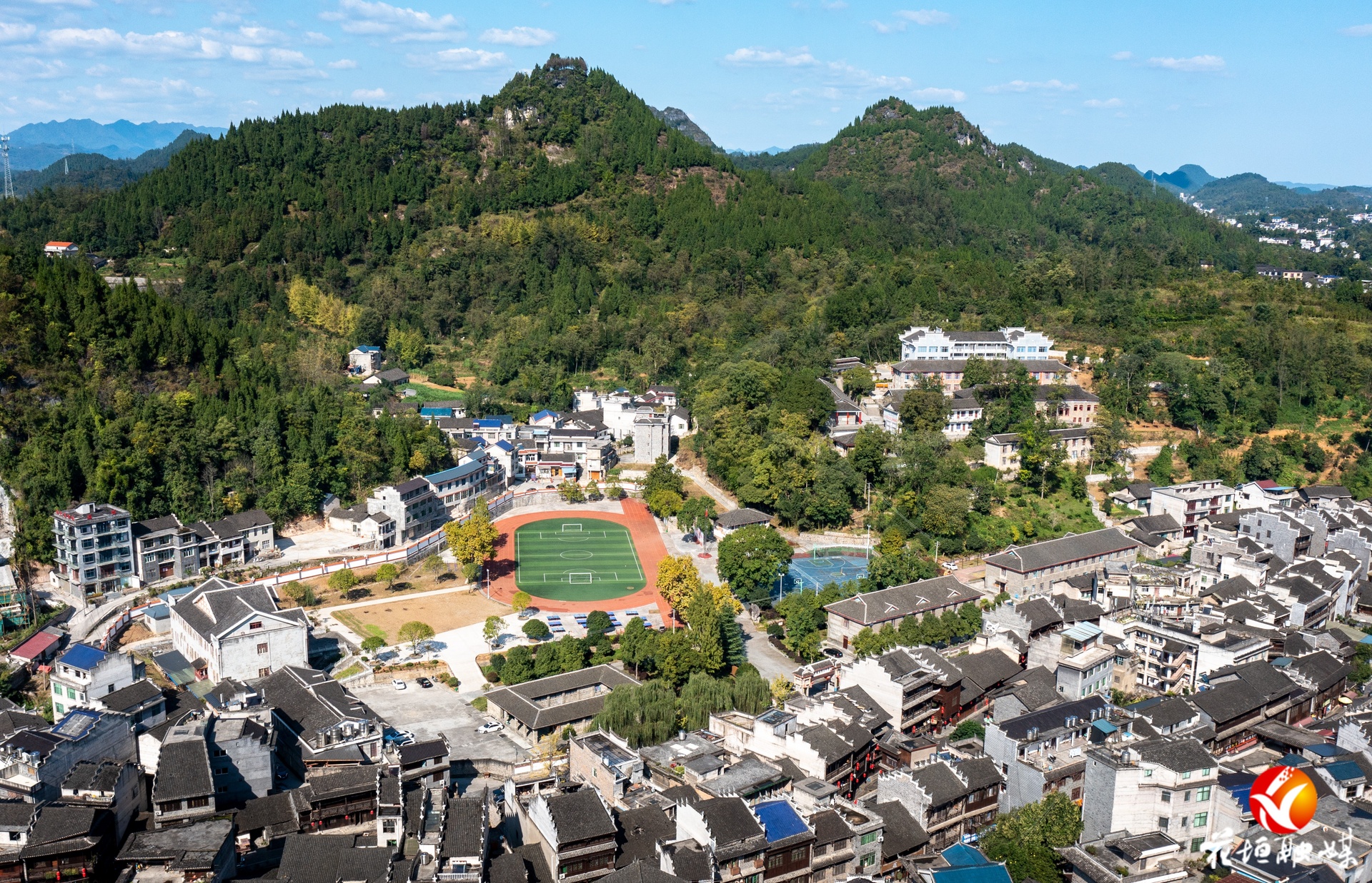 喜报！花垣三中入选教育部乡村温馨校园典型案例