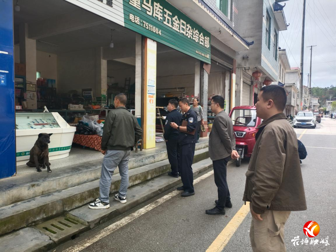 入户登记养犬信息！双龙镇开展文明养犬专项整治