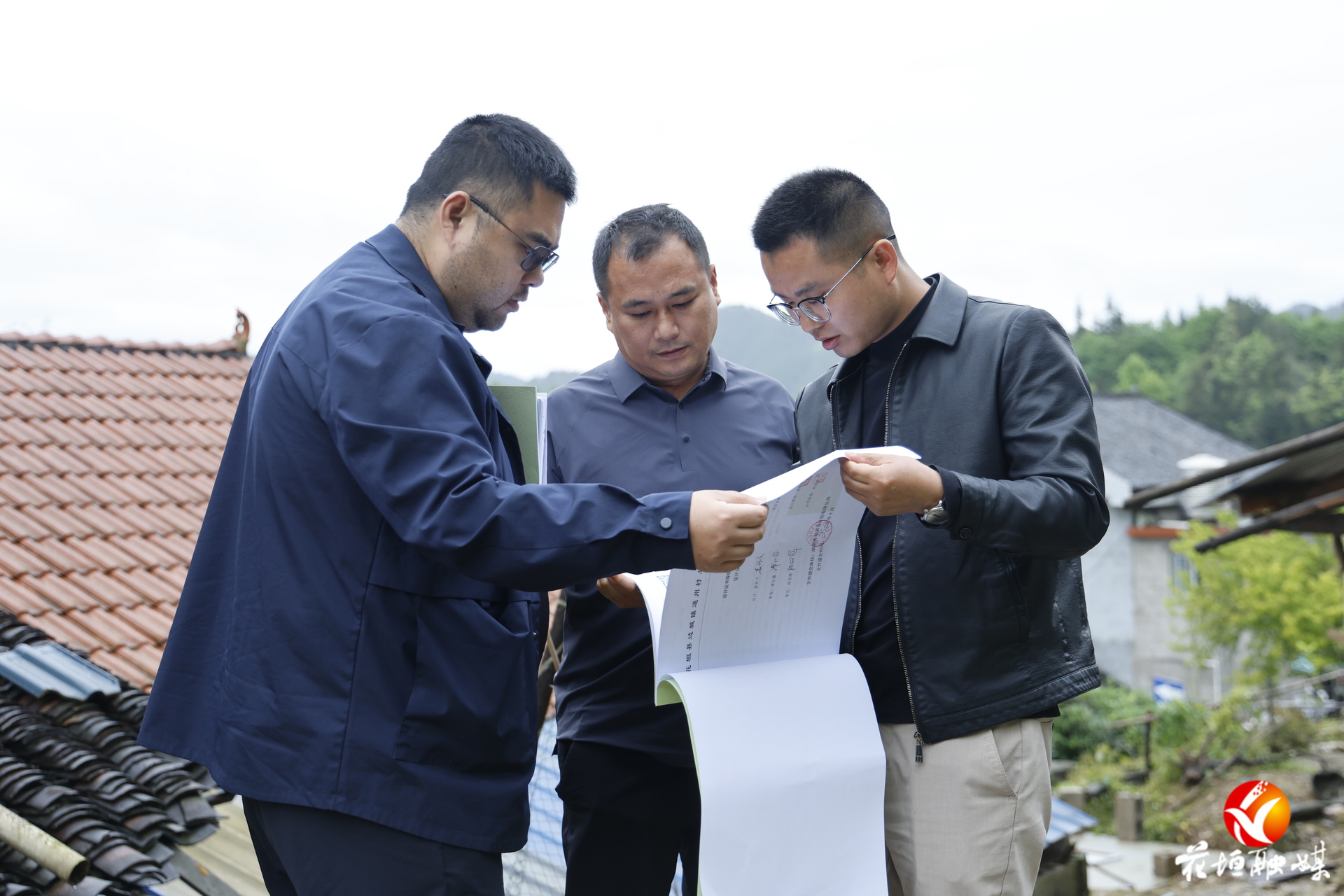 花垣县自然资源局：“人防+技防”全力守护地灾点汛期安全