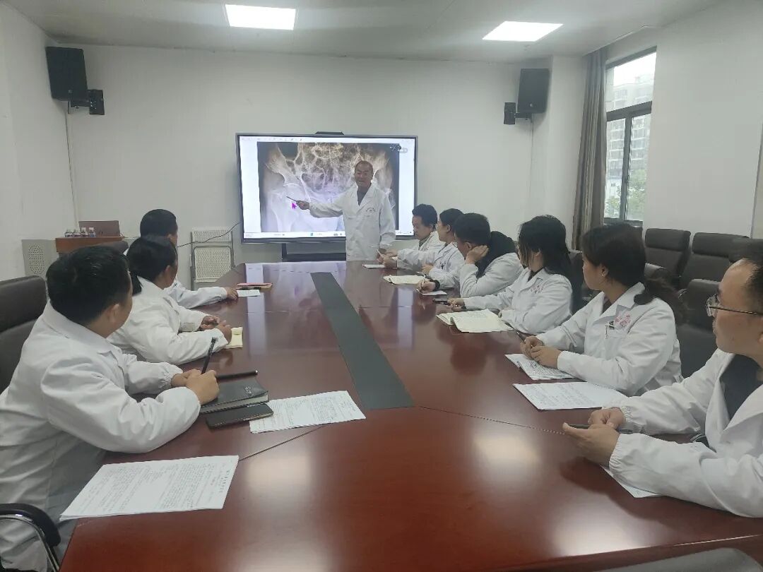 九旬老人骨折合并多种疾病 花垣县民族中医院多学科协作成功“闯关”