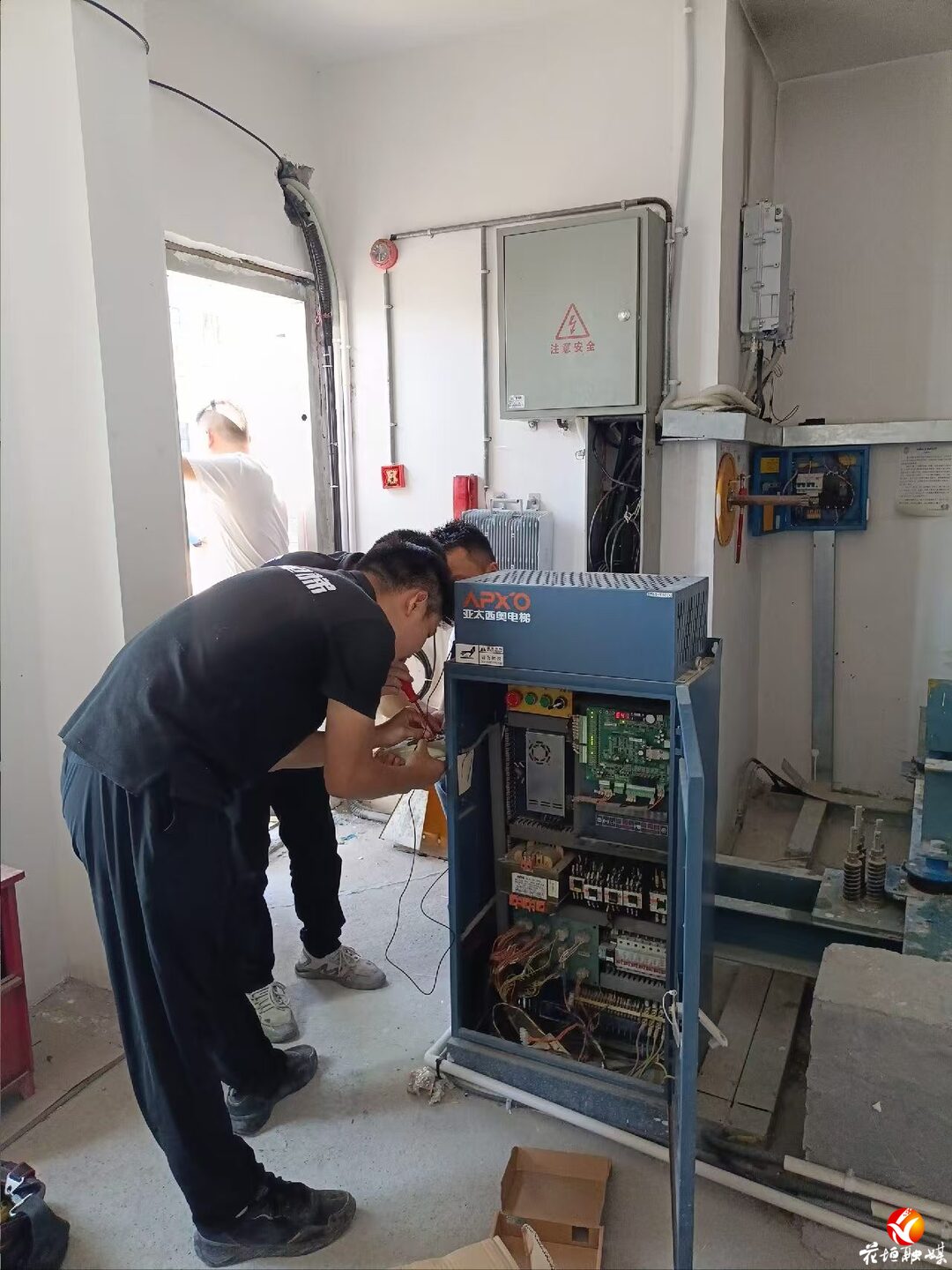 三方协同聚合力 精细治理惠民生——花垣镇用心用情答好小区治理暖心答卷